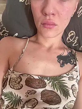 Nikol Clare online show from 05/27/26, 06:43