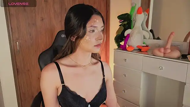 jessy  01 online show from 10/28/25, 02:01