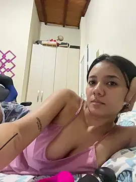 Snapshot of anny_vittar chatting on 03/05/25, 03:29 anny vittar online show from 03/05/25, 03:29