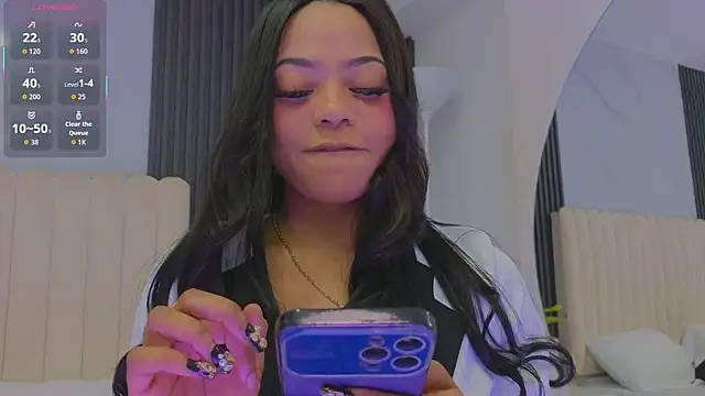 Madiee Rhea online show from 04/16/26, 09:39