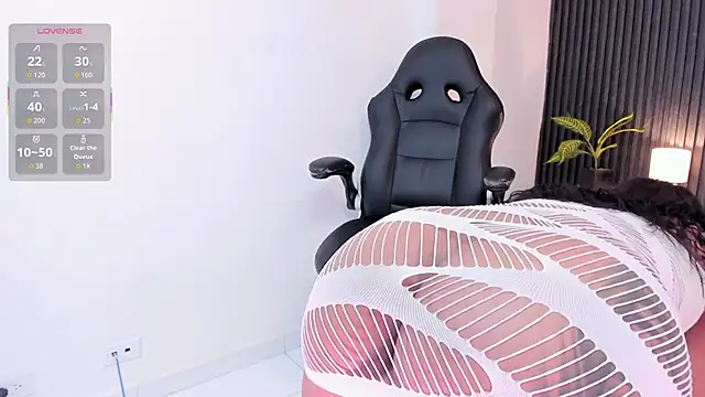 Snapshot of Madiee_Rhea chatting on 02/18/26, 08:05 Madiee Rhea online show from 02/18/26, 08:05