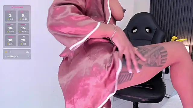 Snapshot of Madiee_Rhea chatting on 02/07/26, 07:38 Madiee Rhea online show from 02/07/26, 07:38