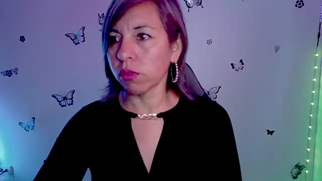 Lady breaks hearts online show from 04/06/26, 12:50