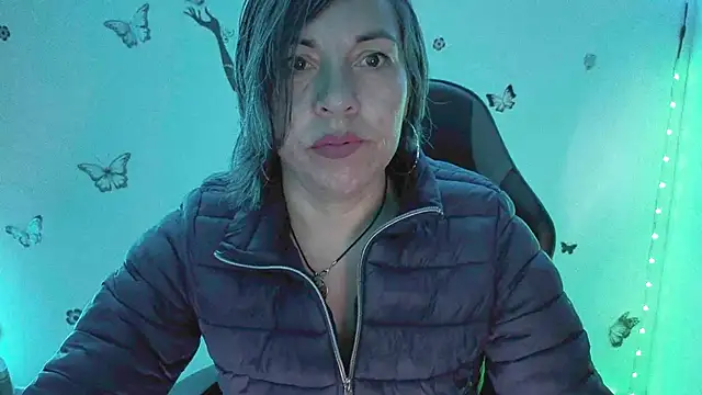 Lady breaks hearts online show from 03/08/26, 10:51