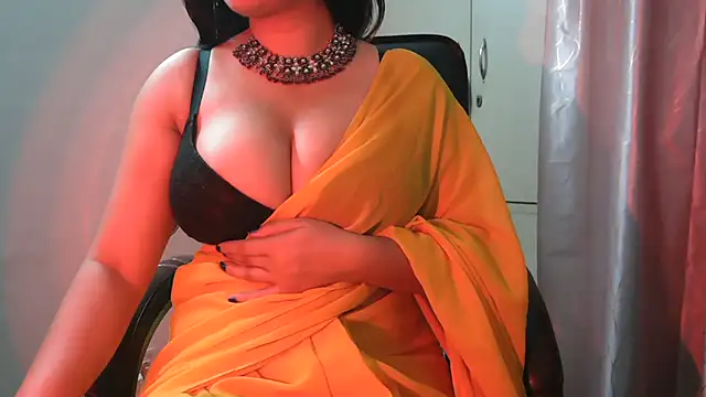 urvashihott online show from 05/17/26, 03:01