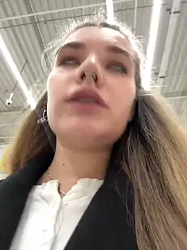 Snapshot of Holy_Tereza chatting on 03/02/25, 03:19 Holy Tereza online show from 03/02/25, 03:19