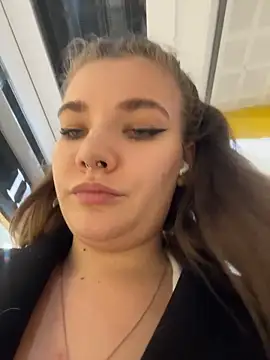 Holy Tereza online show from 04/12/26, 03:37