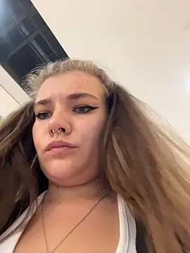 Snapshot of Holy_Tereza chatting on 06/30/26, 03:34 Holy Tereza online show from 06/30/26, 03:34