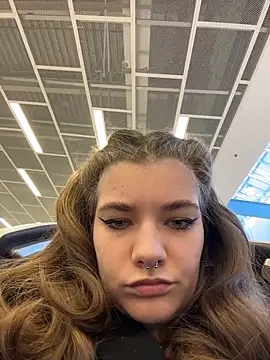 Holy Tereza online show from 04/18/26, 03:47