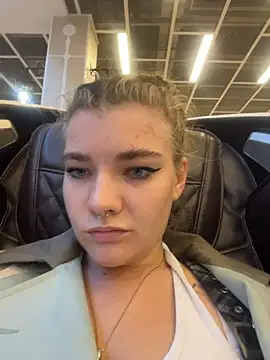 Snapshot of Holy_Tereza chatting on 07/04/26, 03:27 Holy Tereza online show from 07/04/26, 03:27