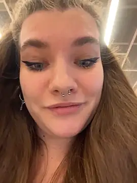 Snapshot of Holy_Tereza chatting on 02/17/26, 03:53 Holy Tereza online show from 02/17/26, 03:53