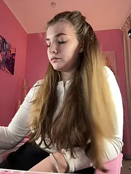 Snapshot of Holy_Tereza chatting on 01/15/25, 09:56 Holy Tereza online show from 01/15/25, 09:56