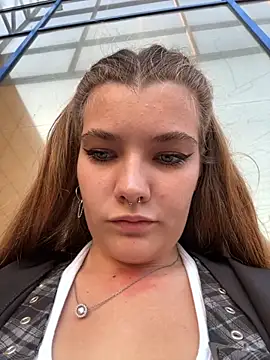 Snapshot of Holy_Tereza chatting on 09/09/25, 03:54 Holy Tereza online show from 09/09/25, 03:54