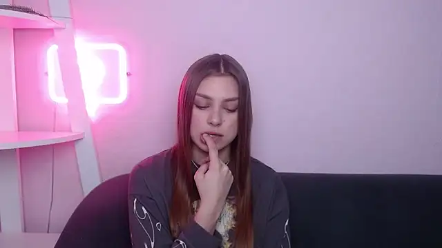 MilanaAngelAs online show from 04/11/26, 04:42