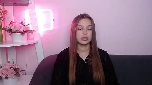 Snapshot of MilanaAngelAs chatting on 06/01/26, 04:45 MilanaAngelAs online show from 06/01/26, 04:45