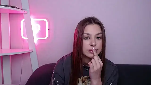 MilanaAngelAs online show from 04/06/26, 04:41