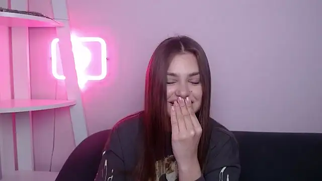 MilanaAngelAs online show from 04/06/26, 07:37