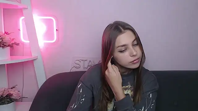 MilanaAngelAs online show from 10/07/25, 07:37