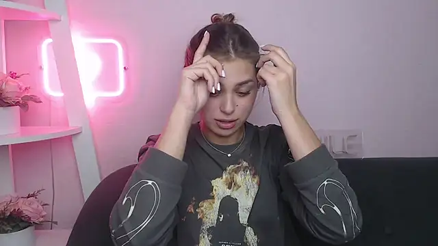 MilanaAngelAs online show from 11/24/25, 09:15