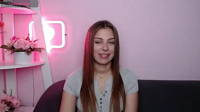 Snapshot of MilanaAngelAs chatting on 06/22/26, 04:42 MilanaAngelAs online show from 06/22/26, 04:42