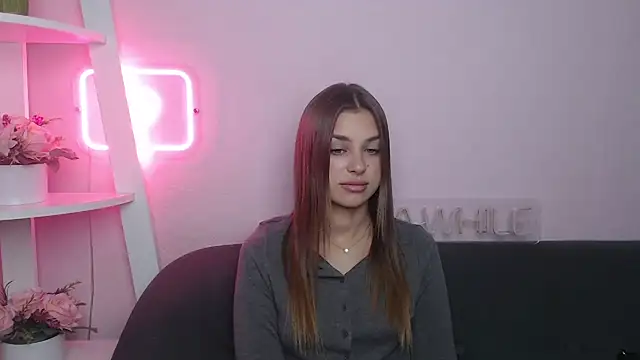 MilanaAngelAs online show from 11/25/25, 08:42