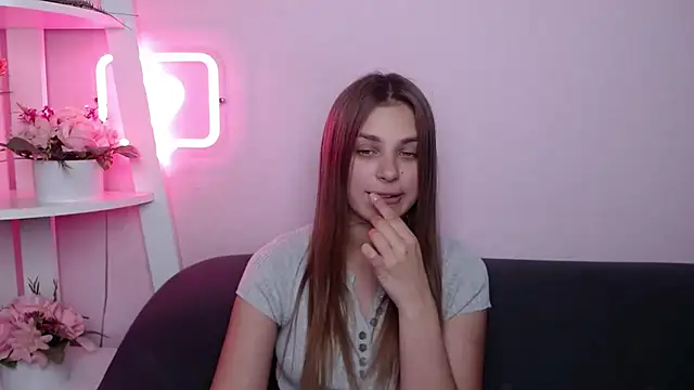 Snapshot of MilanaAngelAs chatting on 06/27/26, 01:06 MilanaAngelAs online show from 06/27/26, 01:06