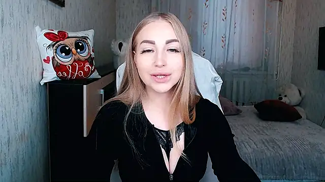  KittyBoo online show from 11/18/25, 07:22