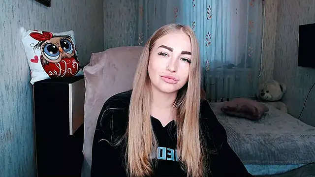 Snapshot of _KittyBoo chatting on 09/21/25, 02:22 KittyBoo online show from 09/21/25, 02:22