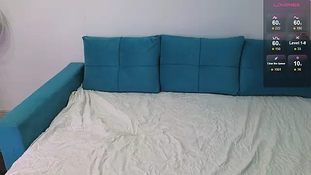 Snapshot of July_Kane chatting on 11/13/25, 06:39 July Kane online show from 11/13/25, 06:39