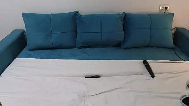 July Kane online show from 04/18/26, 06:49