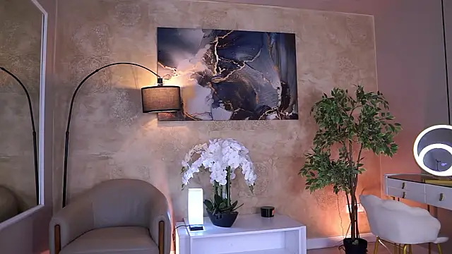 EvaZane online show from 03/25/26, 09:14