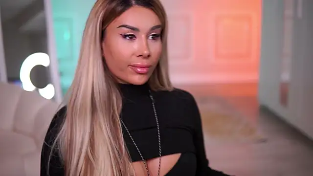 EvaZane online show from 11/20/25, 08:09