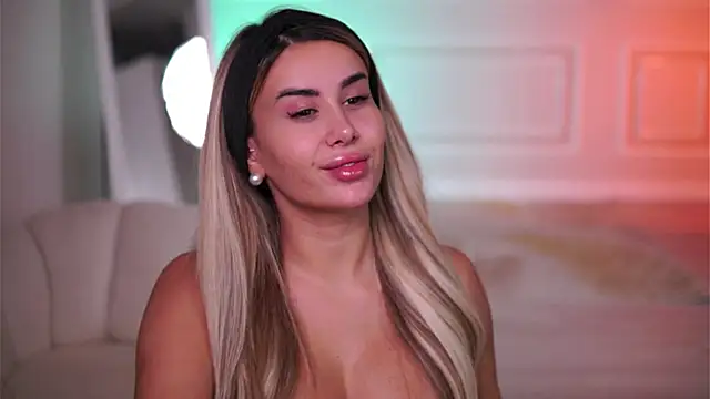 EvaZane online show from 11/29/25, 09:59