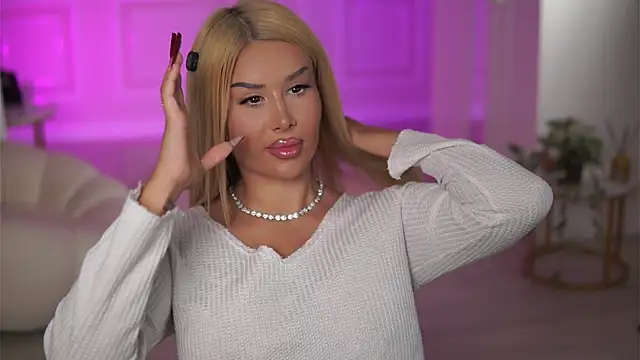 EvaZane online show from 01/12/26, 07:53