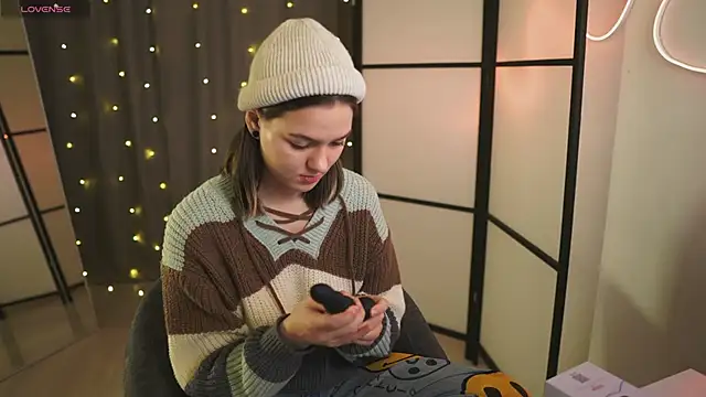 Addelin Moon online show from 01/29/25, 03:58