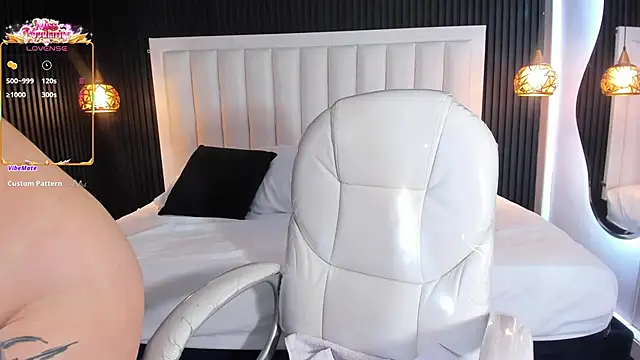 Snapshot of vanity_sex chatting on 01/17/26, 11:47 vanity sex online show from 01/17/26, 11:47