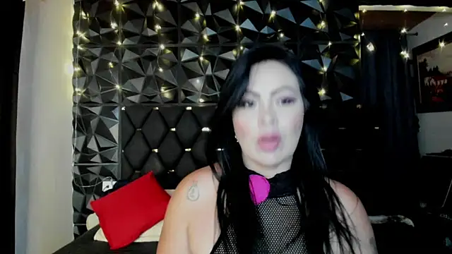 charlottemeyerr online show from 02/04/25, 07:55