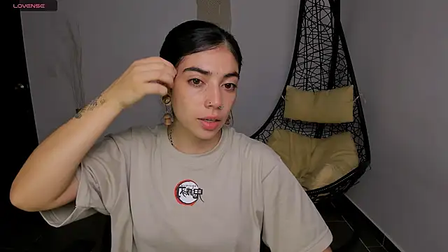 Nina-monroe online show from 03/15/25, 12:04