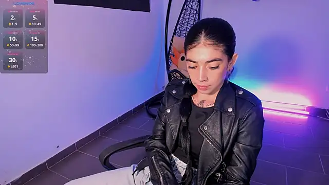 Nina-monroe online show from 02/05/26, 11:33