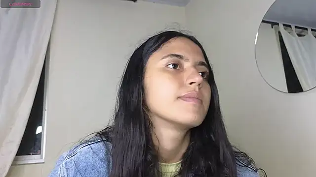 ViolettaSummer online show from 11/30/25, 01:06