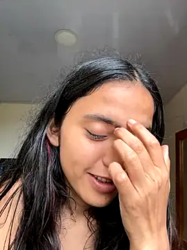 ViolettaSummer online show from 11/15/25, 08:24