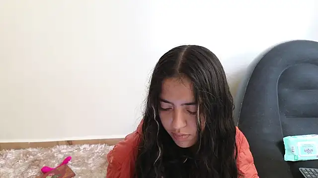 ViolettaSummer online show from 03/20/25, 12:00