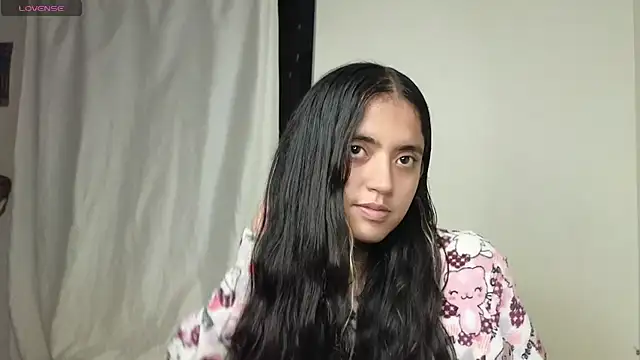 ViolettaSummer online show from 10/12/25, 12:23