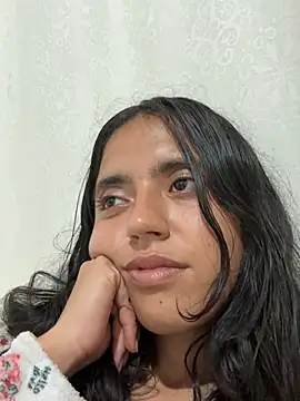 ViolettaSummer online show from 04/03/26, 12:17