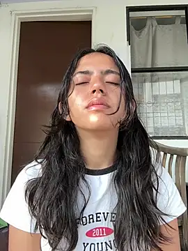 ViolettaSummer online show from 02/15/26, 12:59