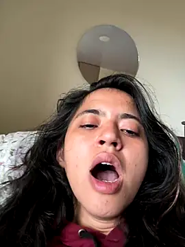 ViolettaSummer online show from 12/13/25, 08:04