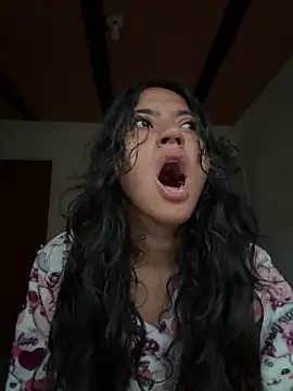 ViolettaSummer online show from 03/25/26, 11:42