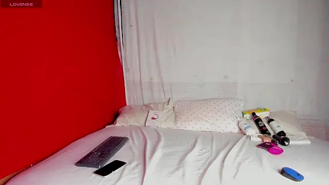 Lorena Hawkins online show from 03/29/26, 08:54