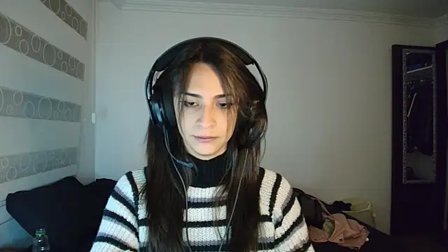 Dollbehavior  online show from 10/20/25, 03:08