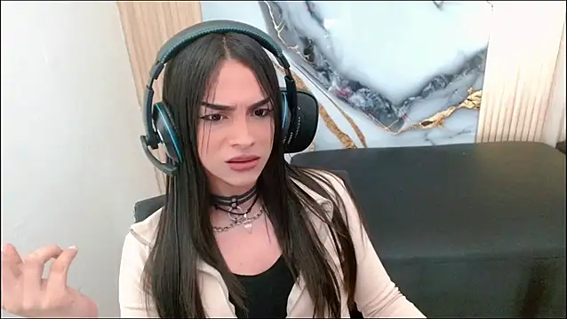 Dollbehavior  online show from 09/20/25, 01:54